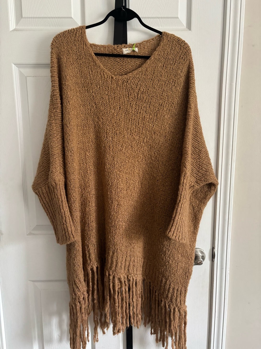 Fringe Hem V-Neck Sweater Tunic in Camel